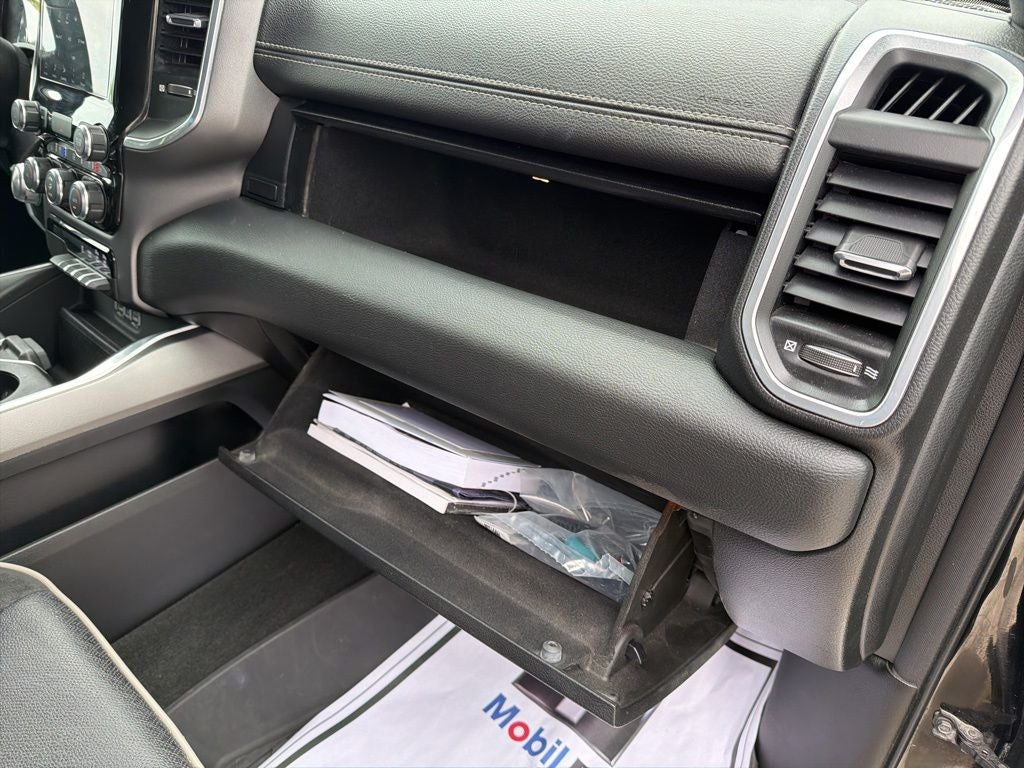 2022 RAM 1500 Laramie Crew Cab 4x4 5'7' Box