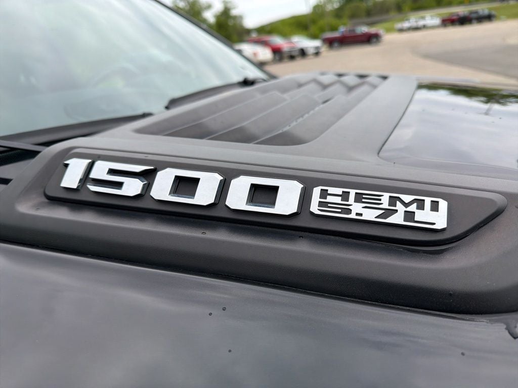 2022 RAM 1500 Laramie Crew Cab 4x4 5'7' Box