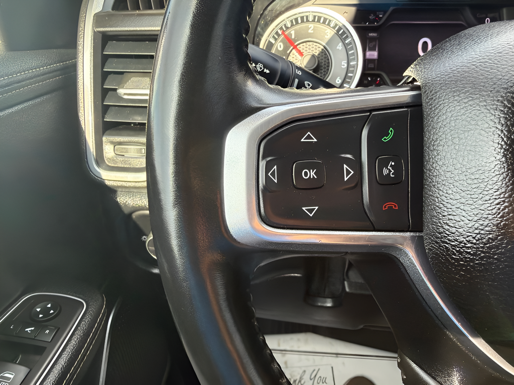 2021 RAM 1500 Laramie Crew Cab 4x4 5'7' Box