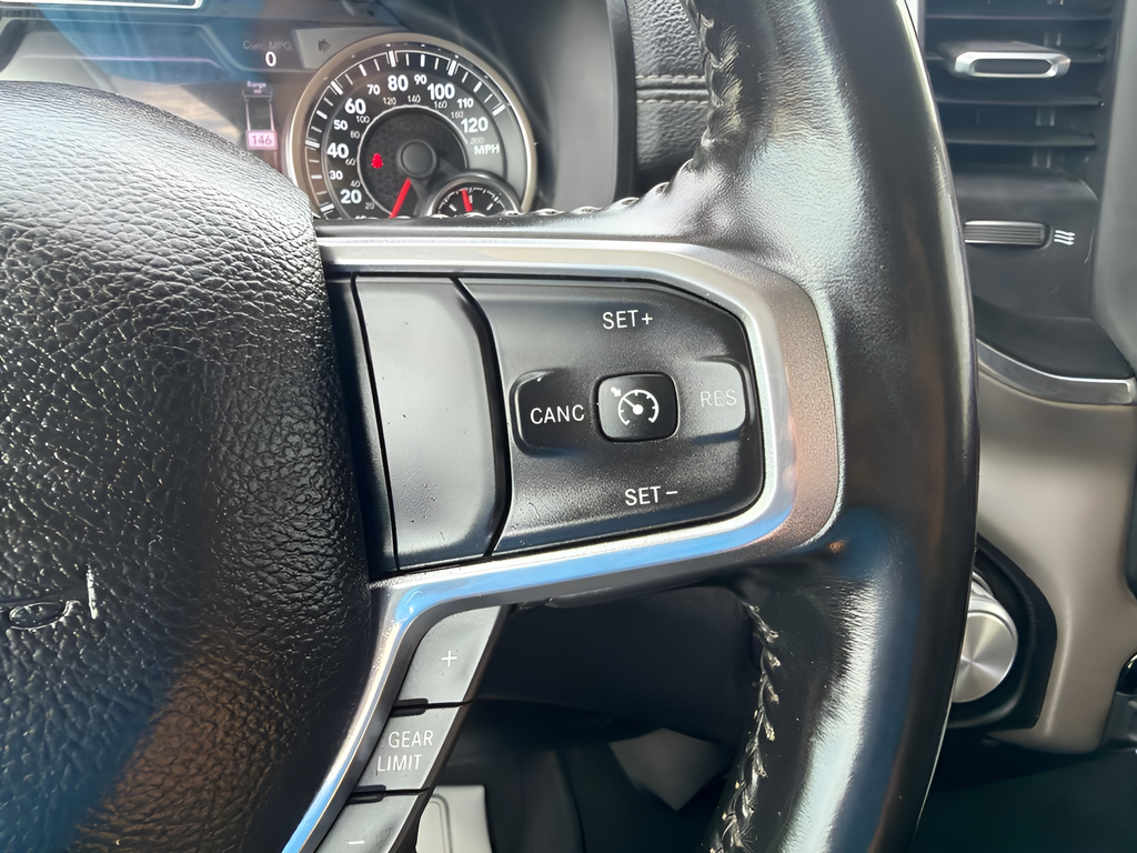 2021 RAM 1500 Laramie Crew Cab 4x4 5'7' Box