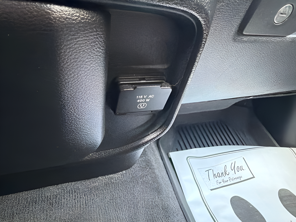 2021 RAM 1500 Laramie Crew Cab 4x4 5'7' Box