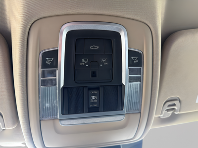 2021 RAM 1500 Laramie Crew Cab 4x4 5'7' Box