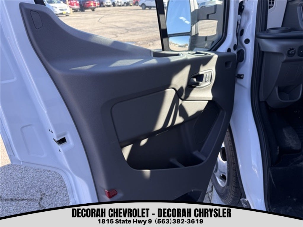 2023 Ford Transit-350 Cutaway Base