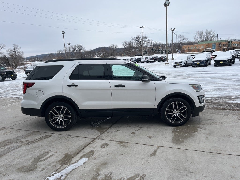 2017 Ford Explorer Sport