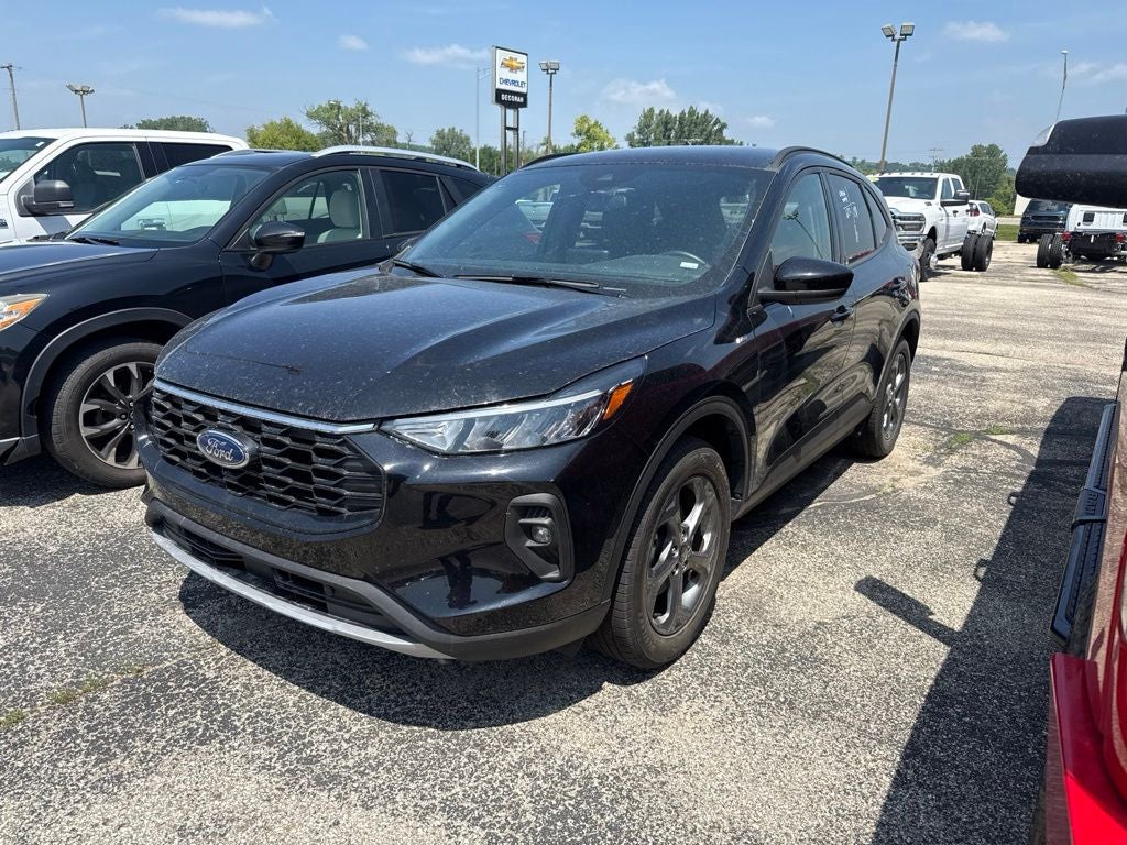 2025 Ford Escape ST-Line Select