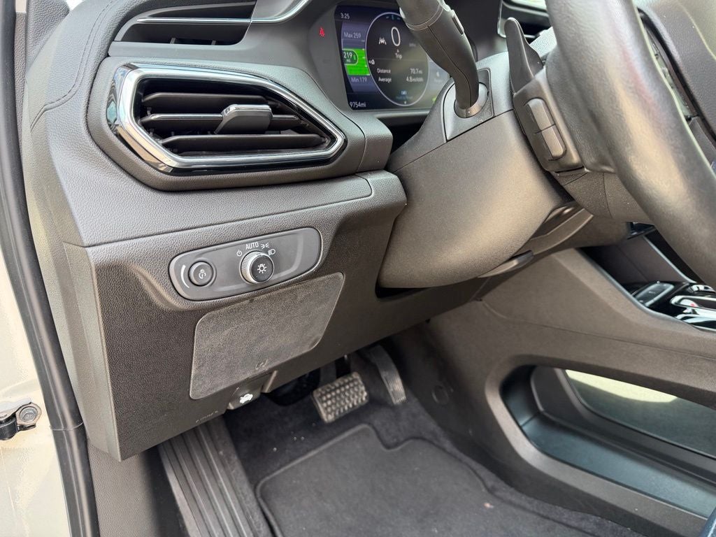 2023 Chevrolet Bolt EUV FWD LT
