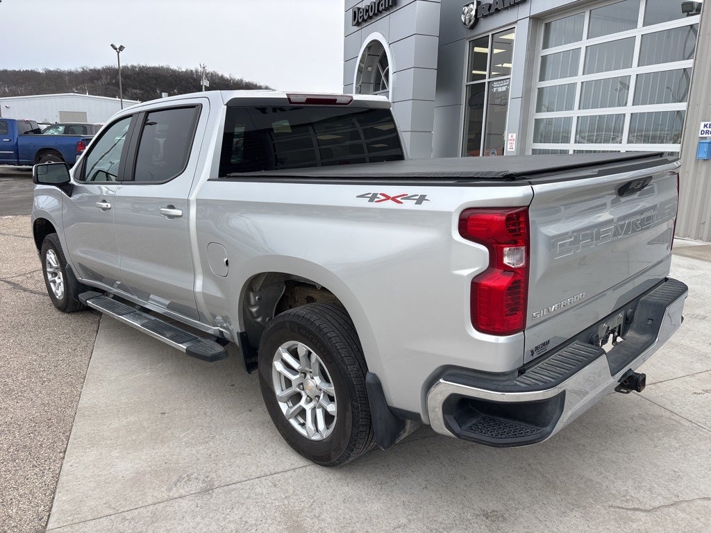 2022 Chevrolet Silverado 1500 4WD Crew Cab Standard Bed LT