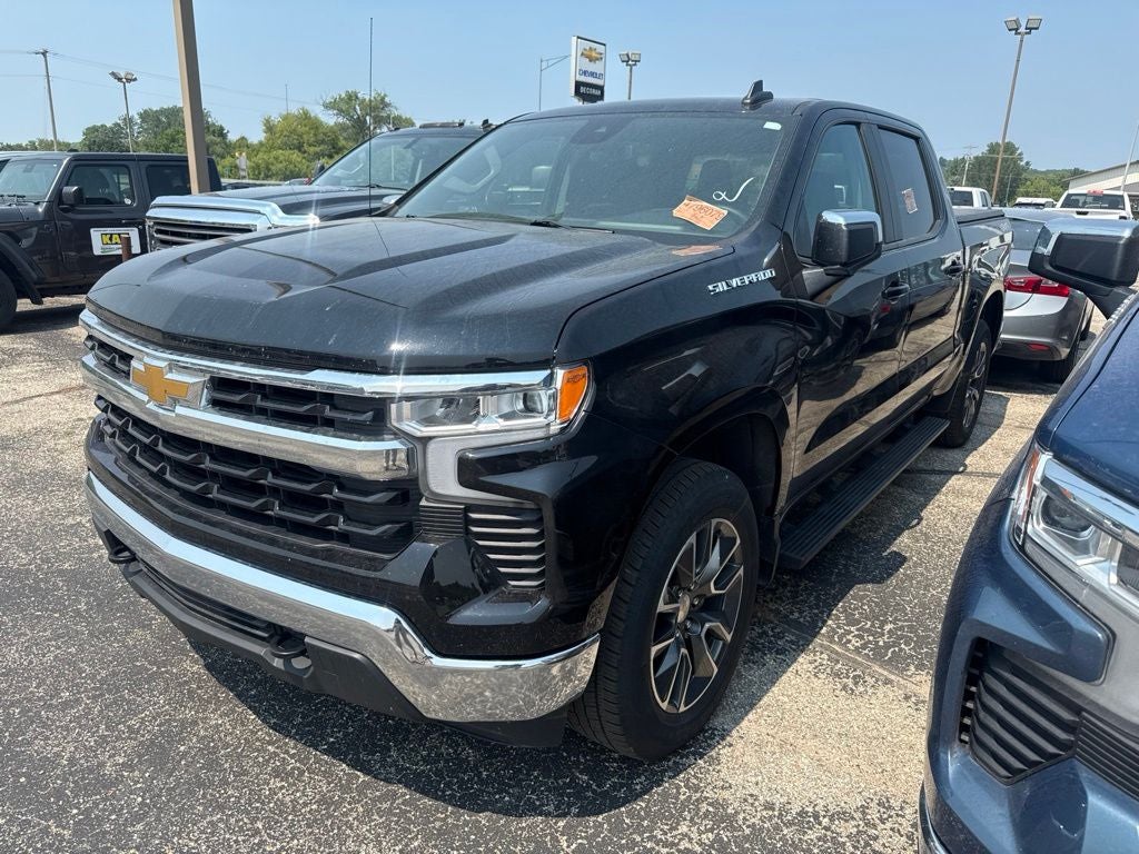 2024 Chevrolet Silverado 1500 4WD Crew Cab Short Bed LT with 2FL