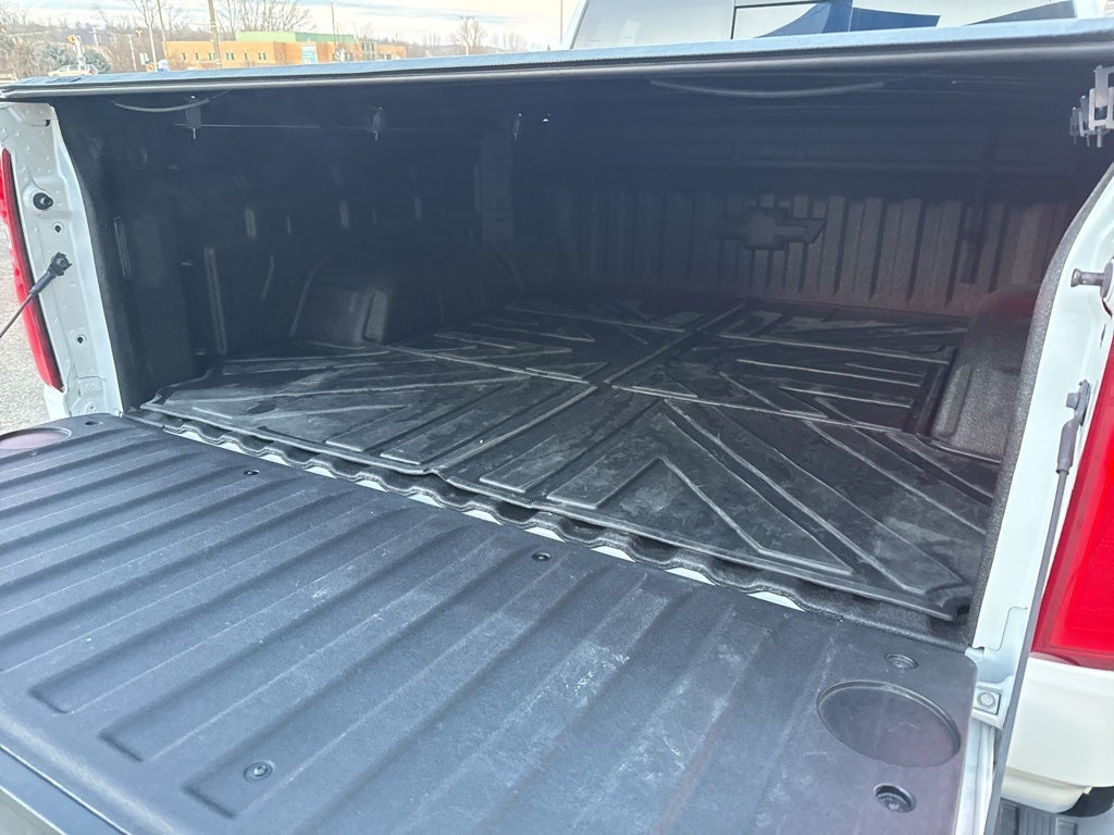 2025 Chevrolet Silverado 1500 4WD Crew Cab Short Bed High Country