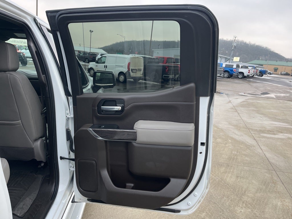 2021 Chevrolet Silverado 1500 4WD Crew Cab Short Bed LTZ