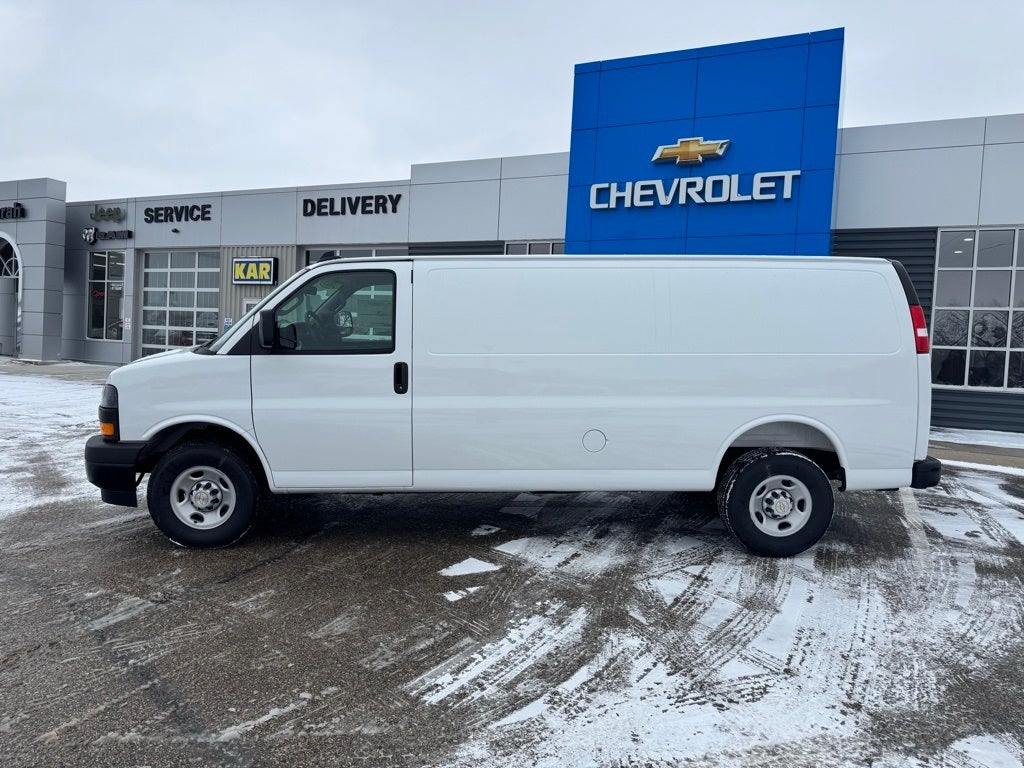 2025 Chevrolet Express 3500 Work Van Cargo