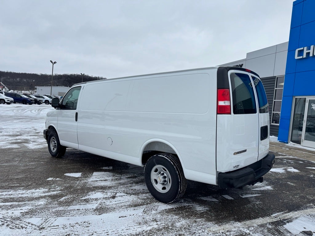 2025 Chevrolet Express 3500 Work Van Cargo