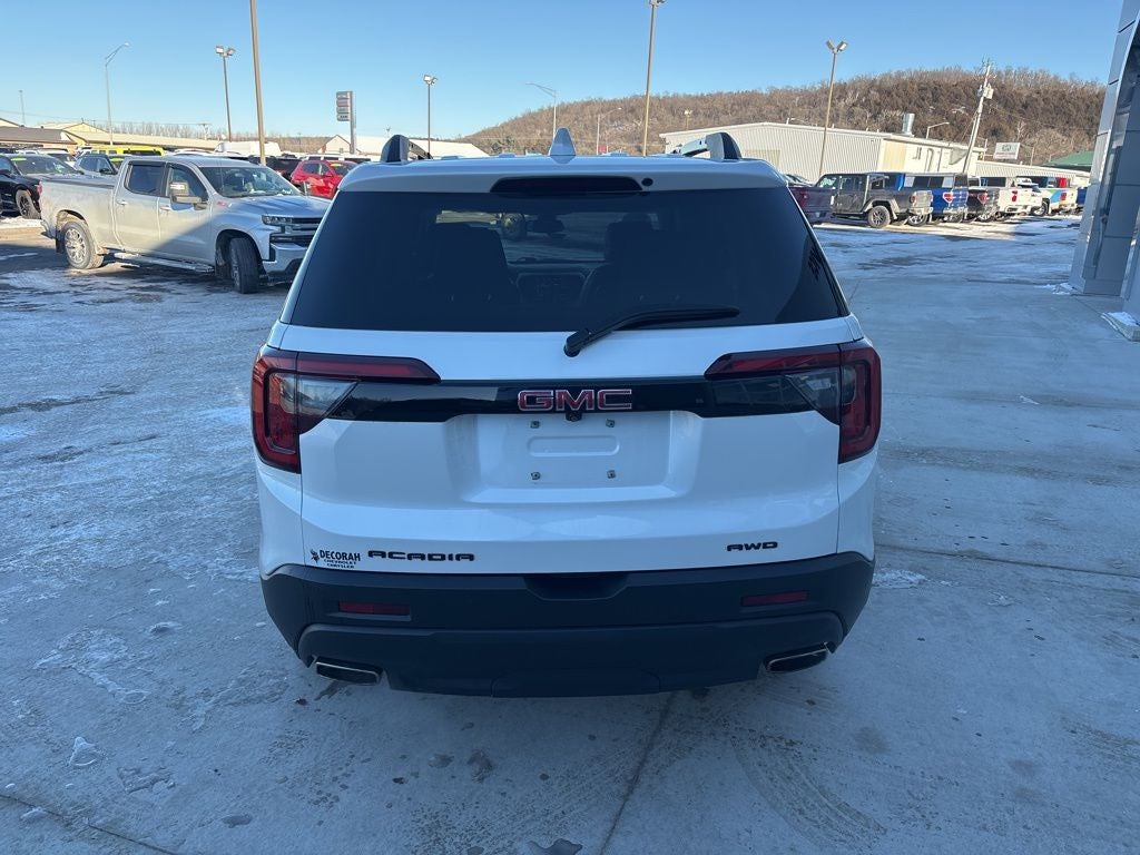 2023 GMC Acadia AWD SLT