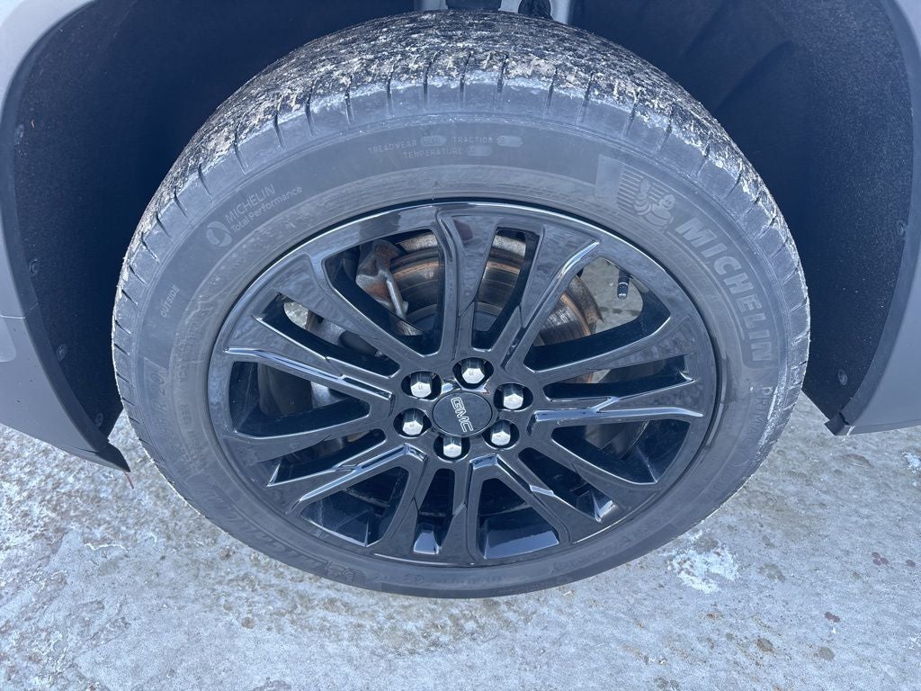 2023 GMC Acadia AWD SLT