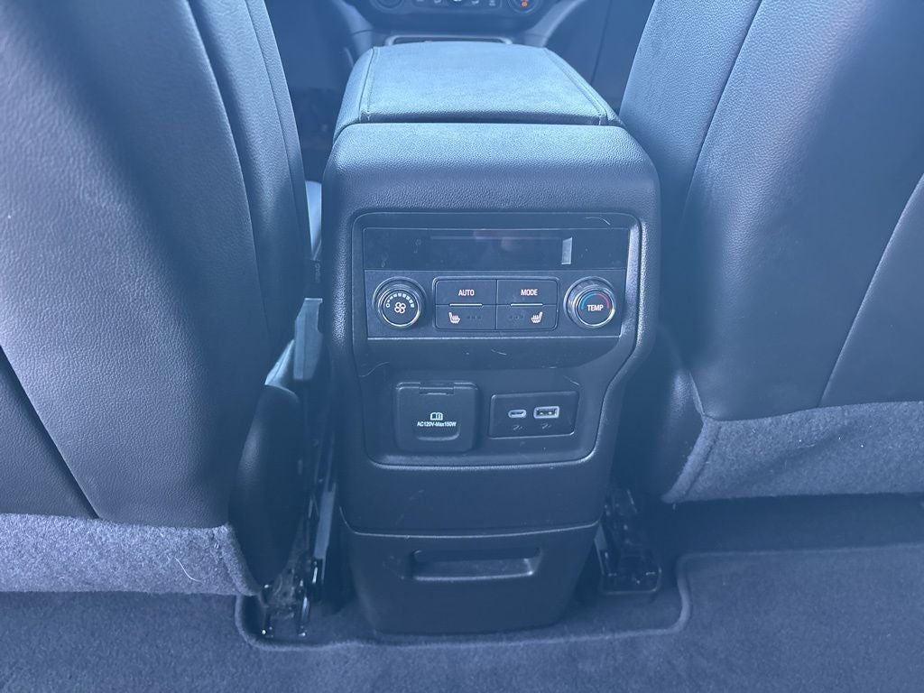 2023 GMC Acadia AWD SLT