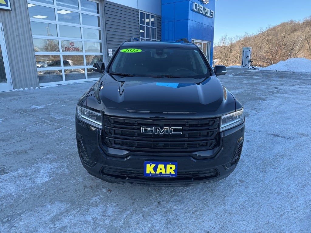 2023 GMC Acadia AWD SLT