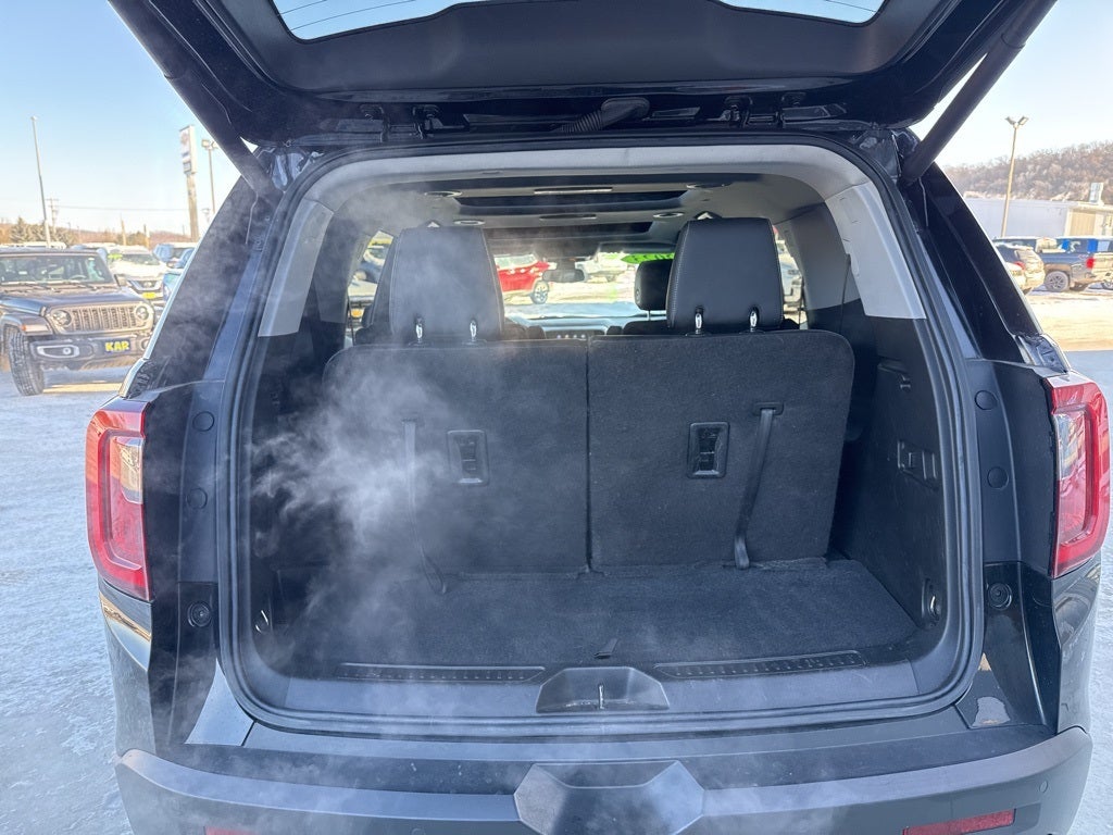 2023 GMC Acadia AWD SLT