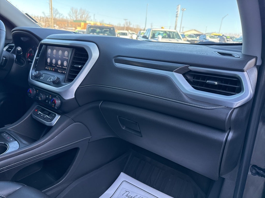 2023 GMC Acadia AWD SLT