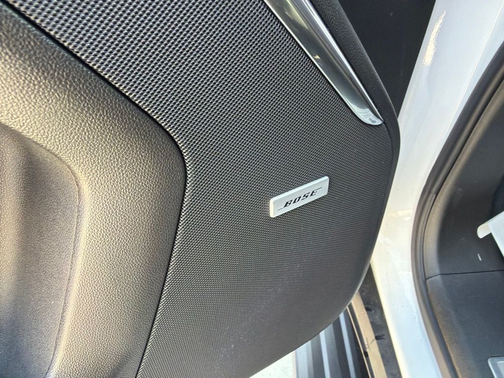 2025 GMC Yukon 4WD Denali