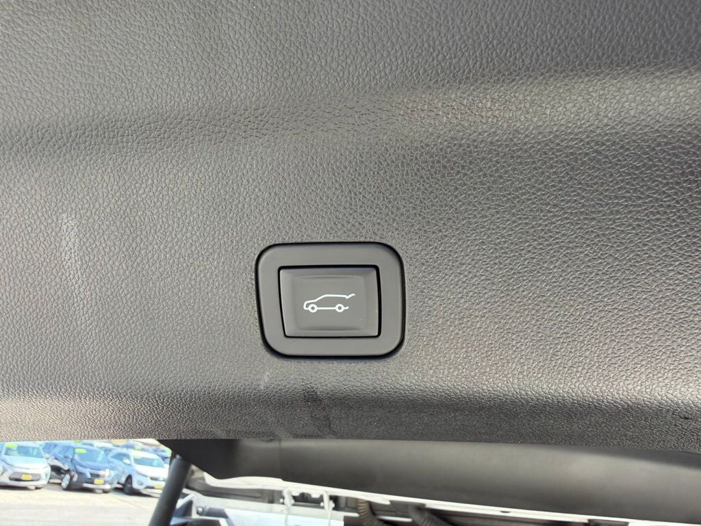 2025 GMC Yukon 4WD Denali