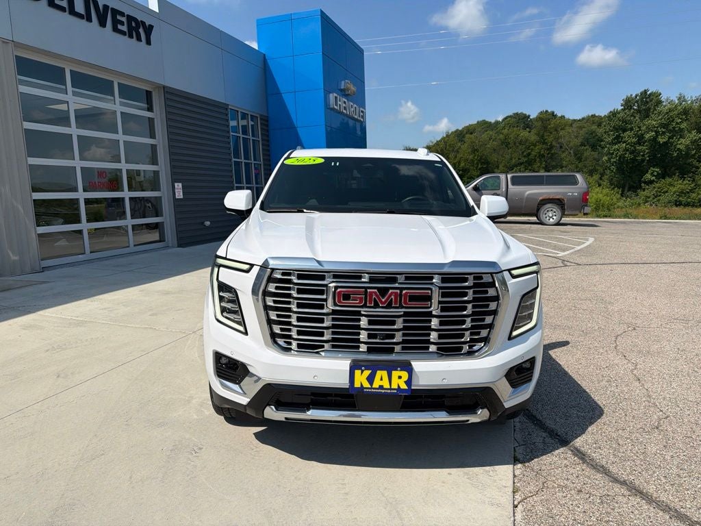 2025 GMC Yukon 4WD Denali