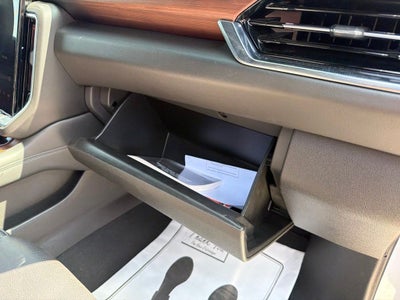 2025 GMC Yukon 4WD Denali
