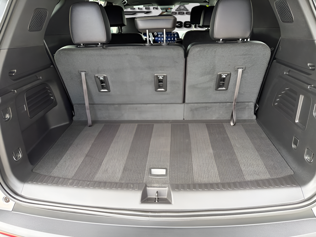 2026 Chevrolet Traverse AWD LT