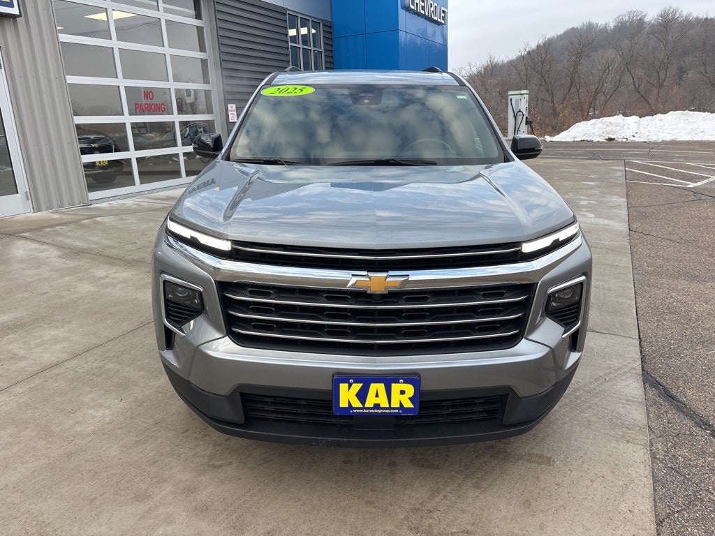 2025 Chevrolet Traverse AWD LT