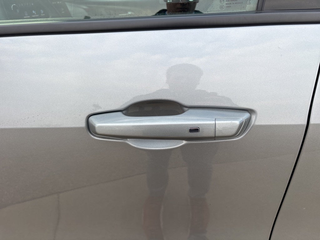 2025 Chevrolet Traverse AWD LT