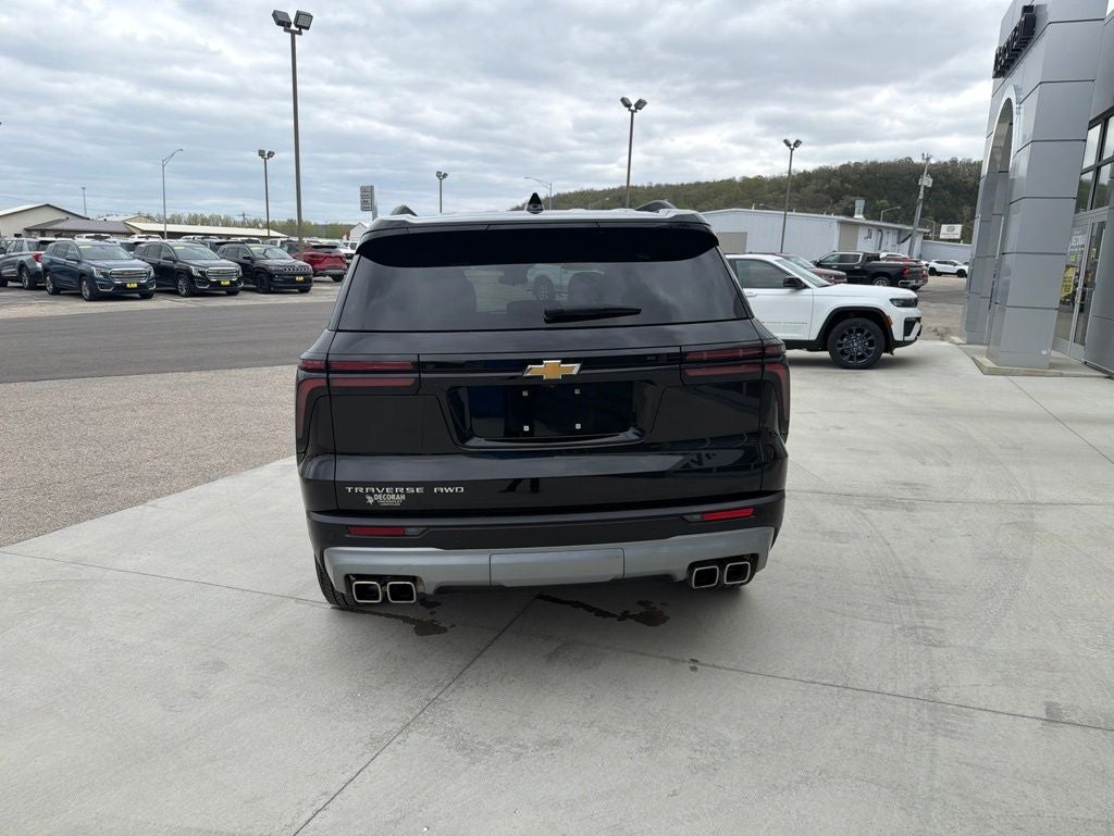 2025 Chevrolet Traverse AWD LT
