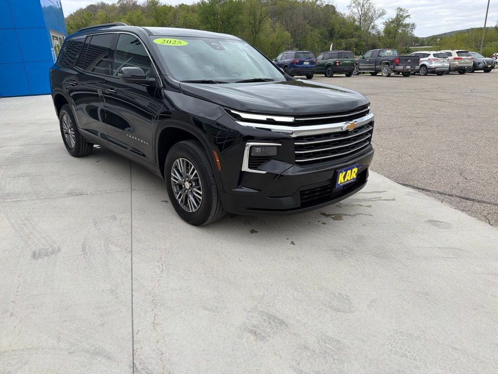 2025 Chevrolet Traverse AWD LT