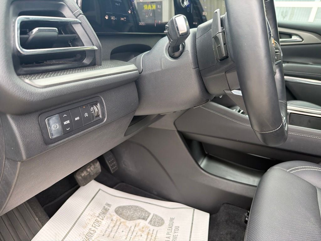 2025 Chevrolet Traverse AWD LT