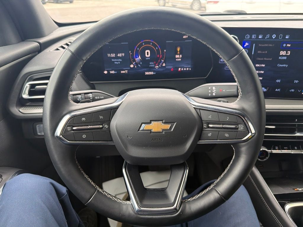 2025 Chevrolet Traverse AWD LT