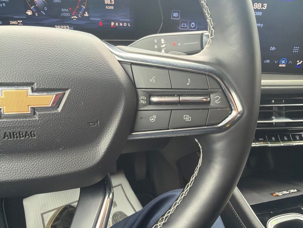 2025 Chevrolet Traverse AWD LT