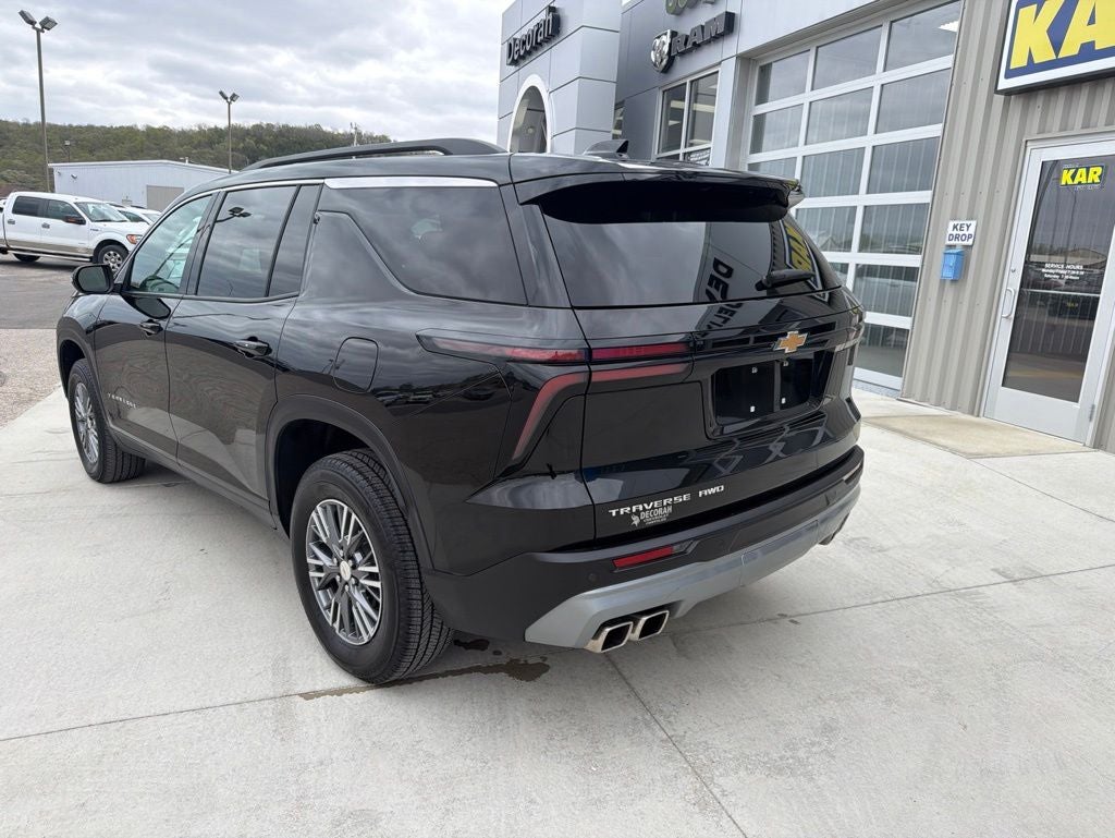 2025 Chevrolet Traverse AWD LT