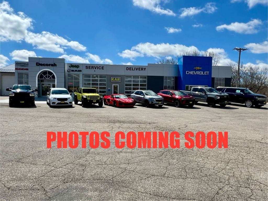 2023 Chevrolet Traverse AWD LT Leather