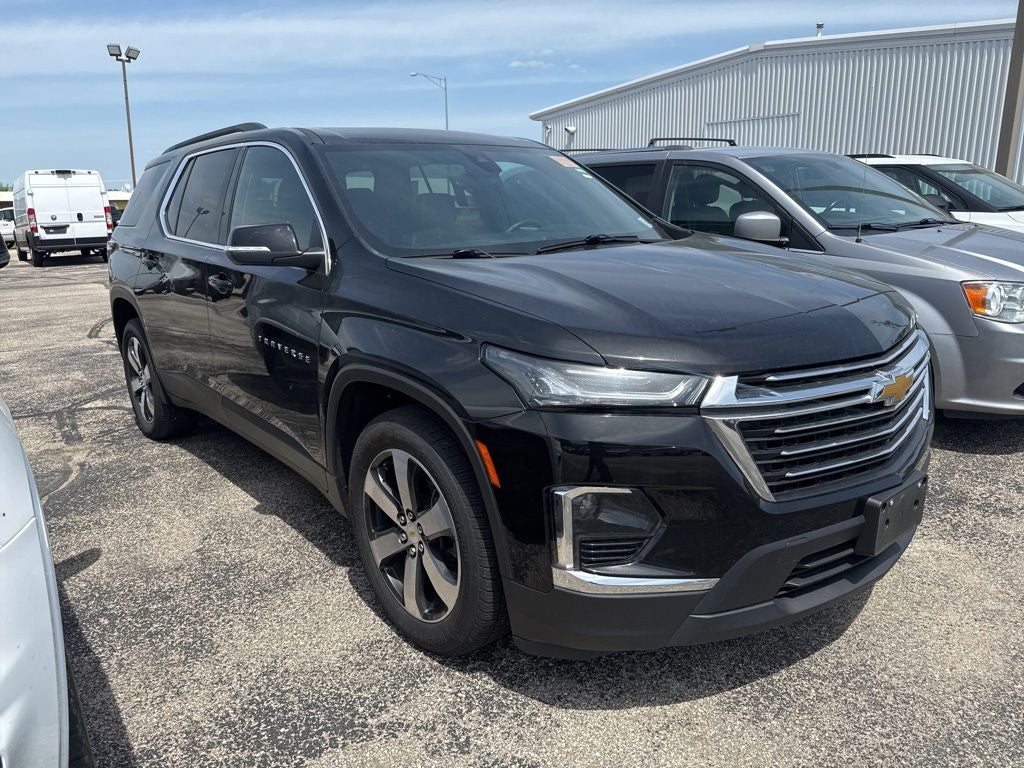 2023 Chevrolet Traverse AWD LT Leather