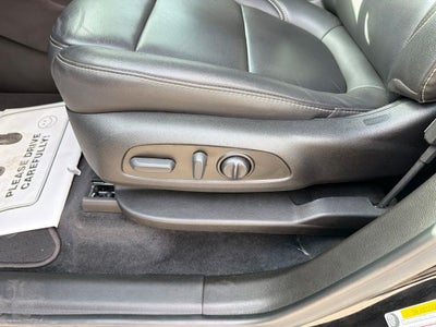 2023 Chevrolet Traverse AWD LT Leather