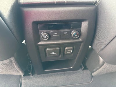 2023 Chevrolet Traverse AWD LT Leather