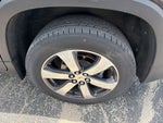 2023 Chevrolet Traverse AWD LT Leather