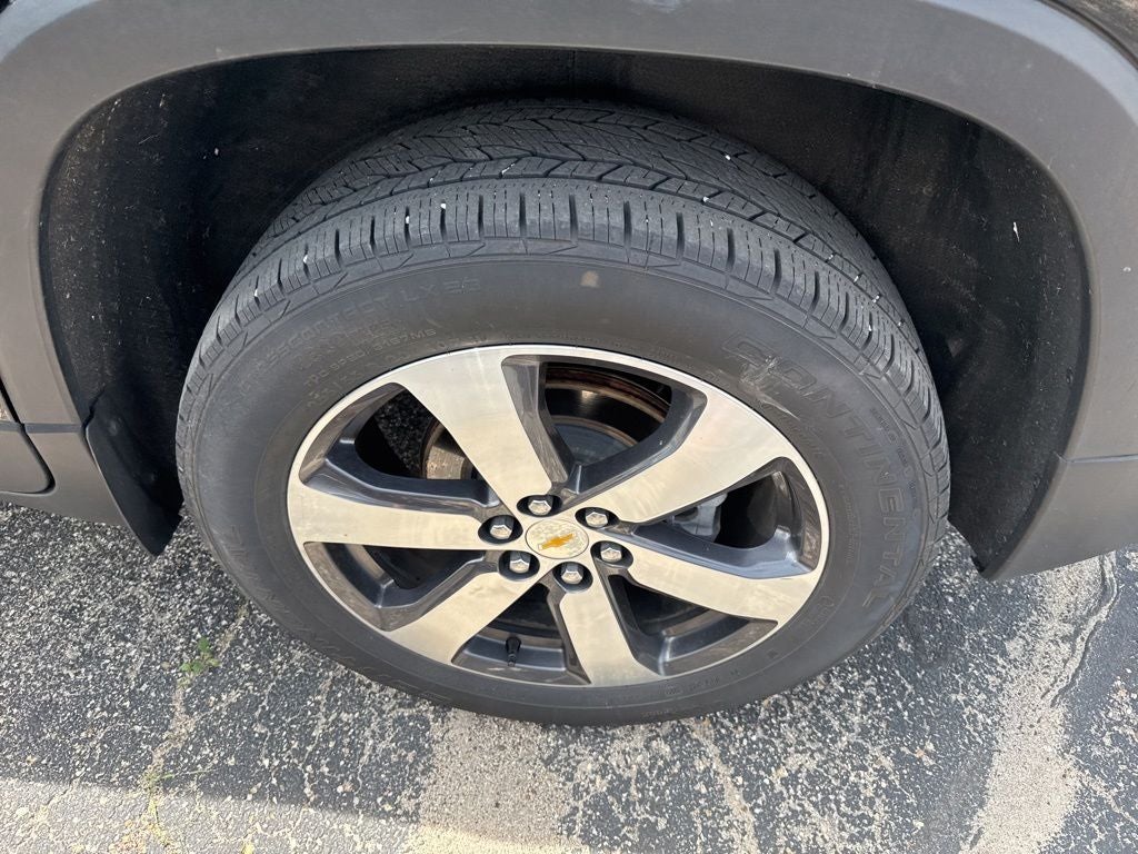 2023 Chevrolet Traverse AWD LT Leather