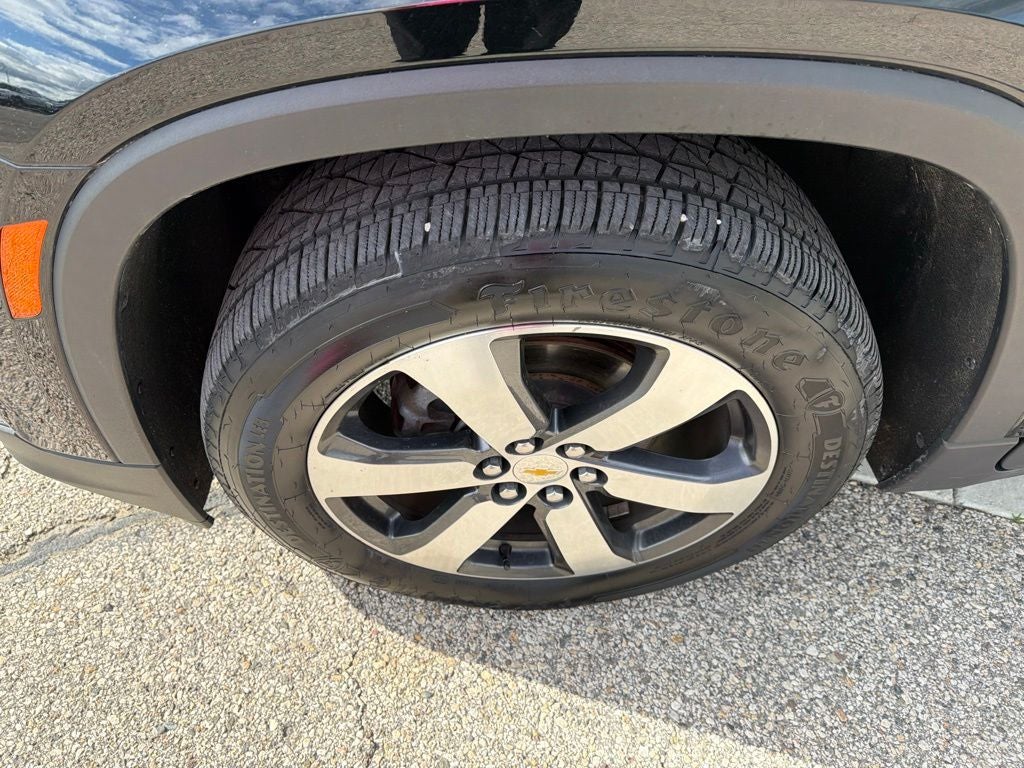 2023 Chevrolet Traverse AWD LT Leather