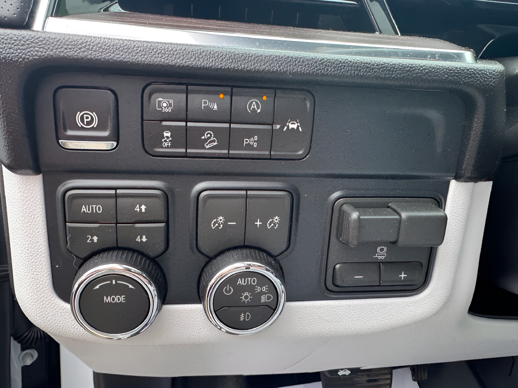 2026 Chevrolet Suburban Premier, 4WD
