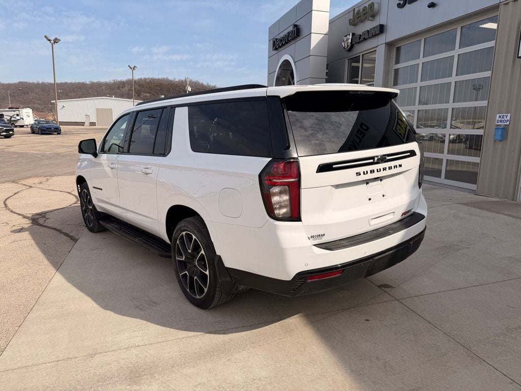 2023 Chevrolet Suburban 4WD RST