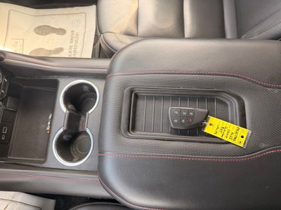 2023 Chevrolet Suburban 4WD RST