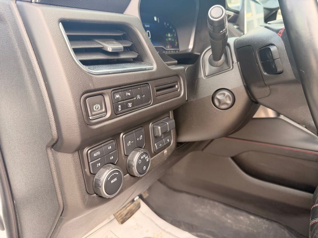 2023 Chevrolet Suburban 4WD RST