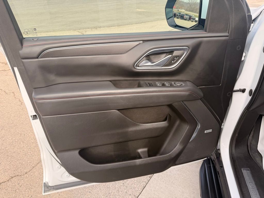 2023 Chevrolet Suburban 4WD RST