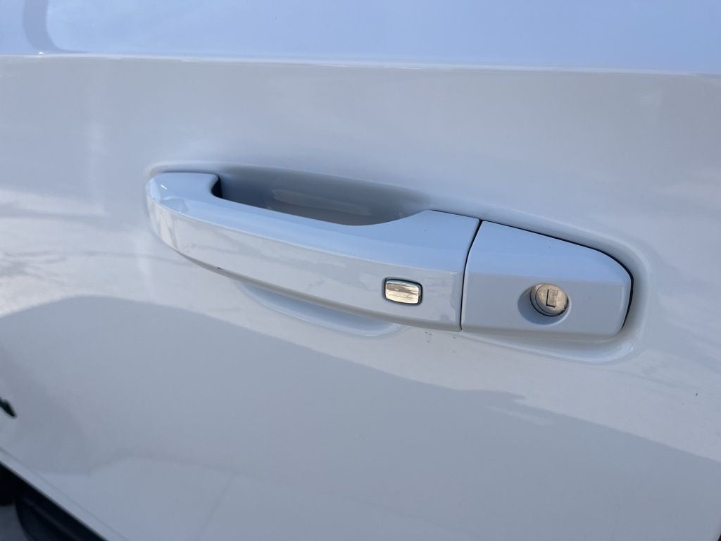 2021 Chevrolet Suburban 4WD RST