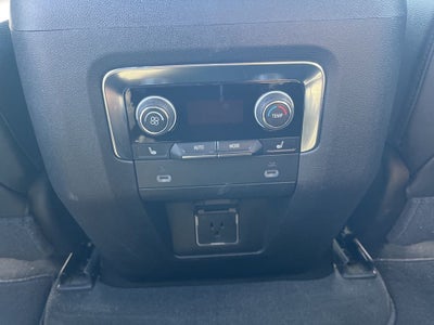 2021 Chevrolet Suburban 4WD RST