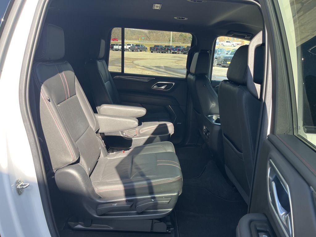 2021 Chevrolet Suburban 4WD RST